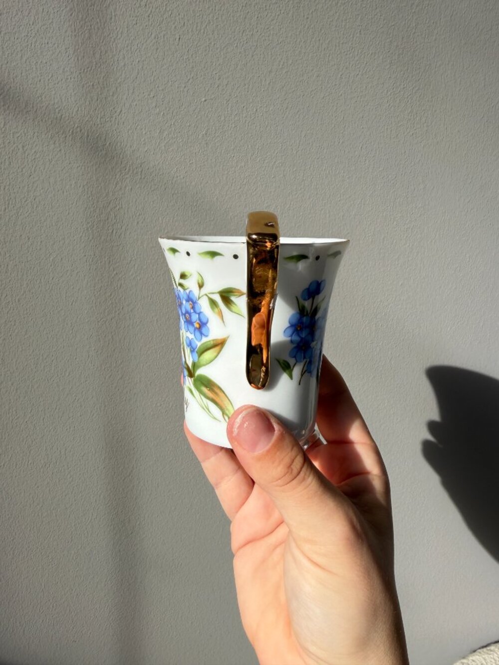 3/$30 🌟 Vintage July Floral Teacup & Saucer Set – Gold Trim Blue Forget-Me-Nots - Picture 7 of 12